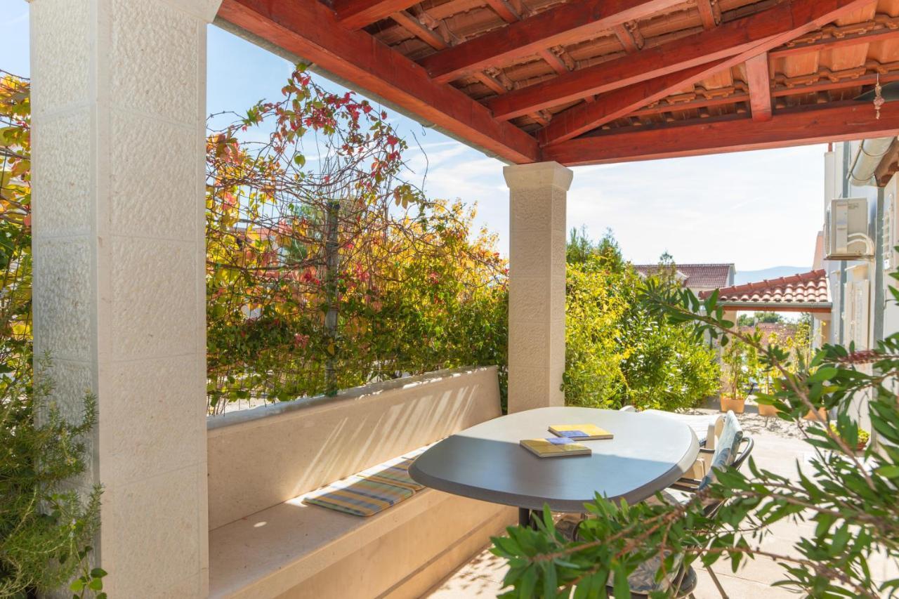 Apartments Lux ボル エクステリア 写真