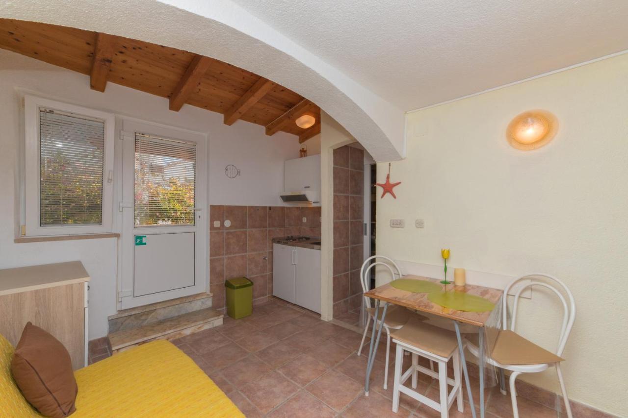 Apartments Lux ボル エクステリア 写真