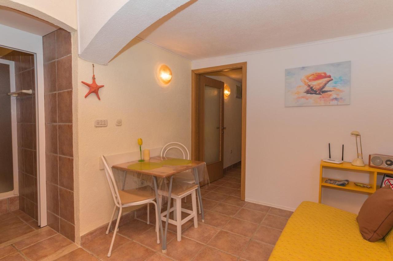 Apartments Lux ボル エクステリア 写真