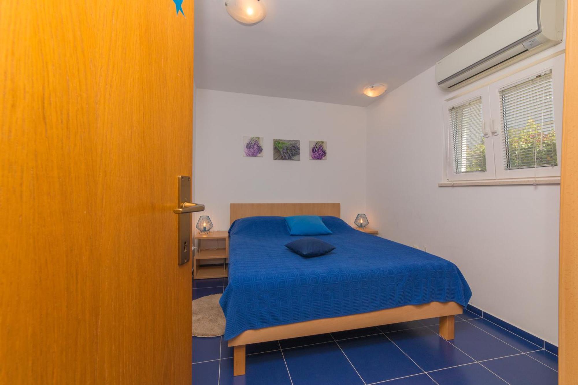 Apartments Lux ボル エクステリア 写真